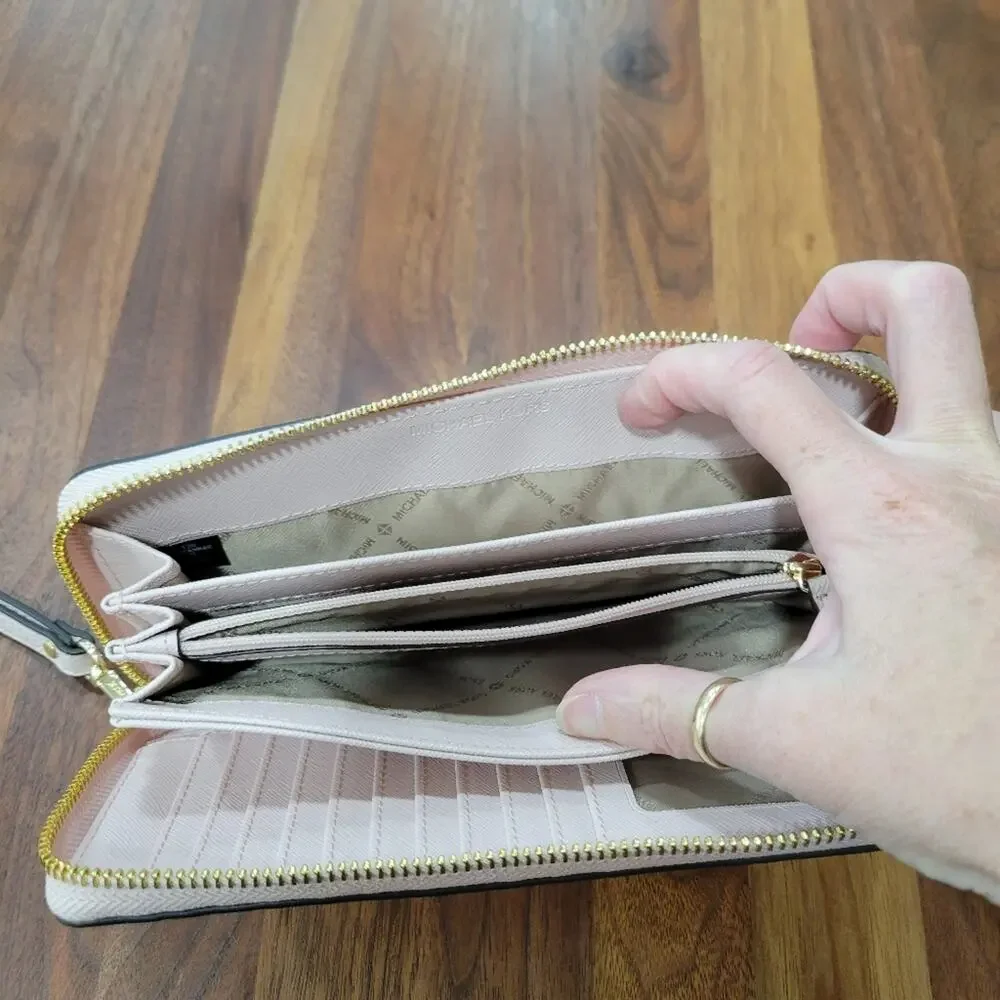 Michael Kors Jet Set Continental Wristlet in Pebbled Leather
